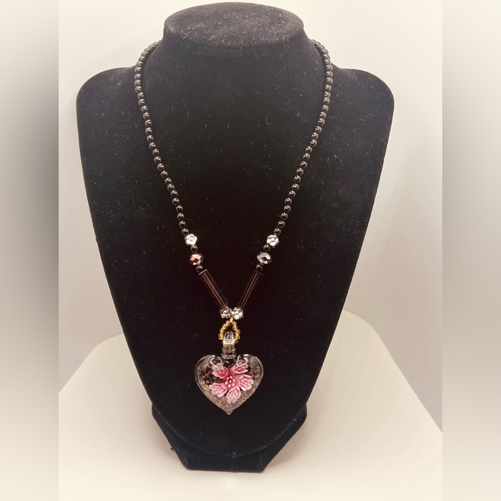 Fashion jewelry necklace for women style black color